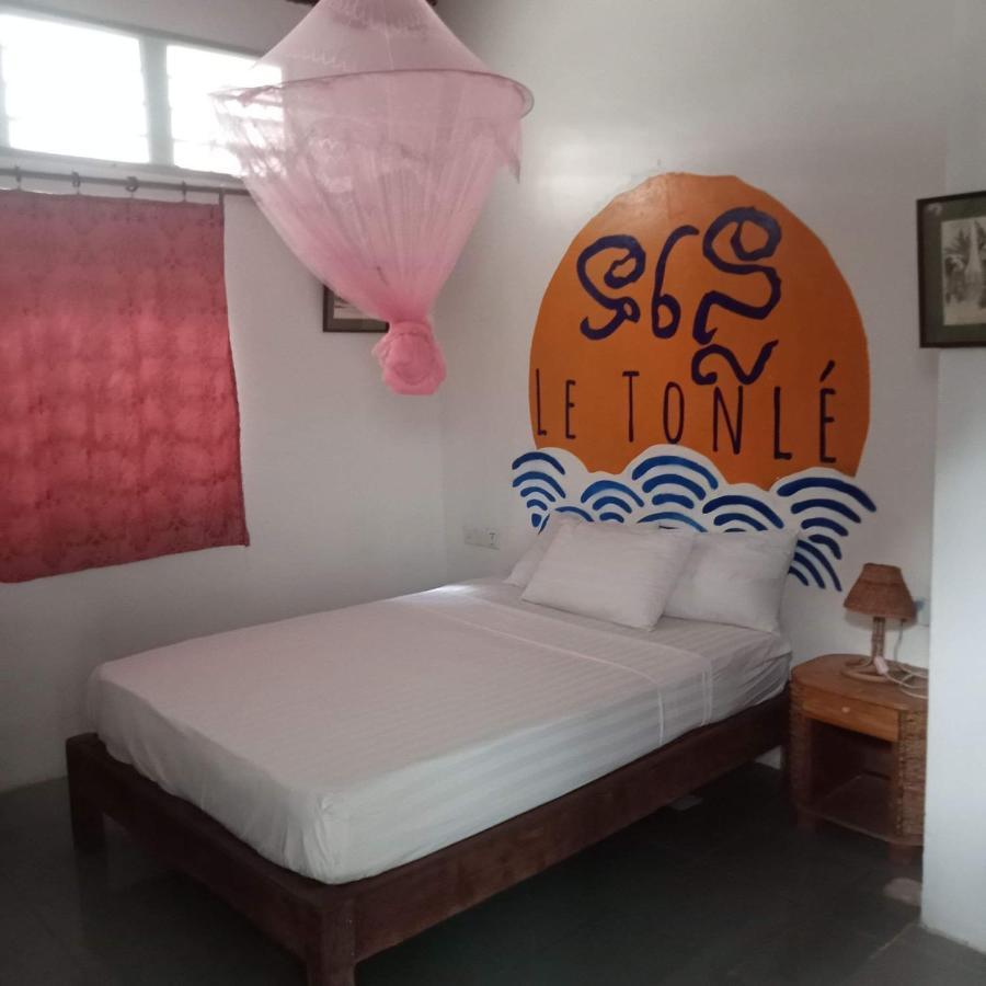 Nomad Guesthouse Kratie Exterior foto