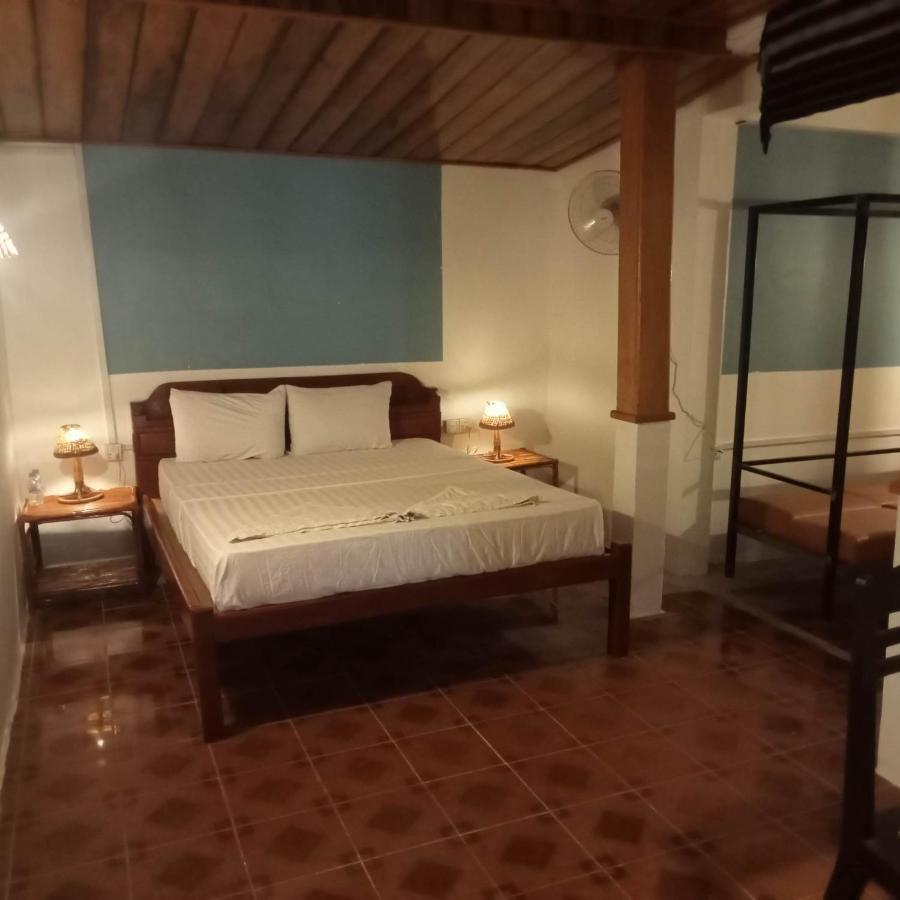 Nomad Guesthouse Kratie Exterior foto